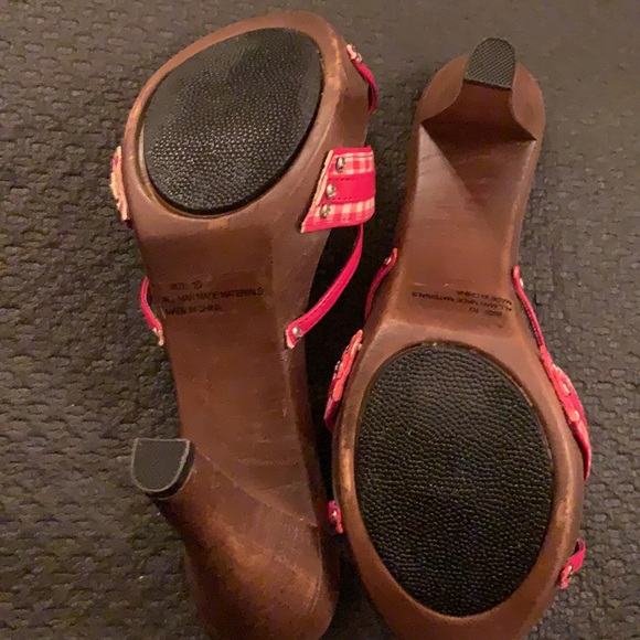 Plaid printed slip ons. - Picture 10 of 10